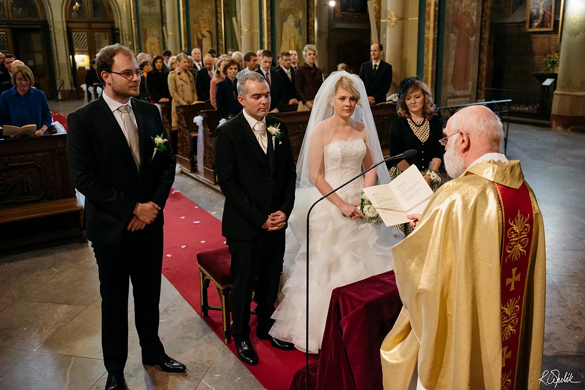 svatební obřad Vyšehrad kostel sv. Petra a Pavla v Praze