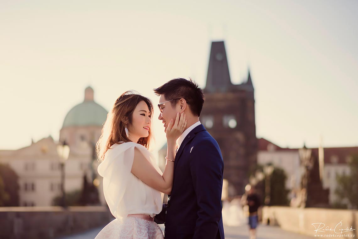 romantické párové fotografování v Praze