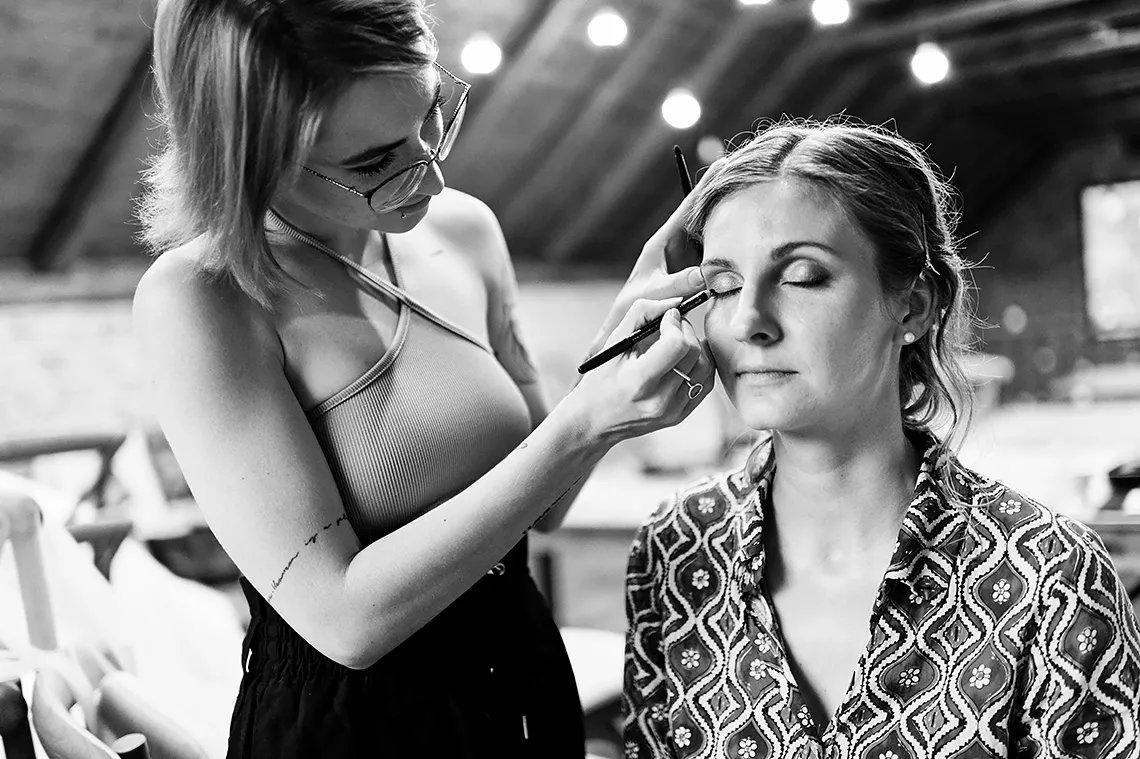 svatební přípravy nevěsty