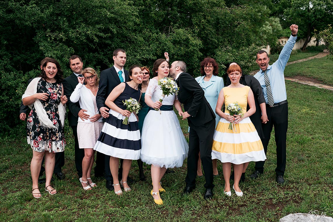 skupinová svatební fotografie