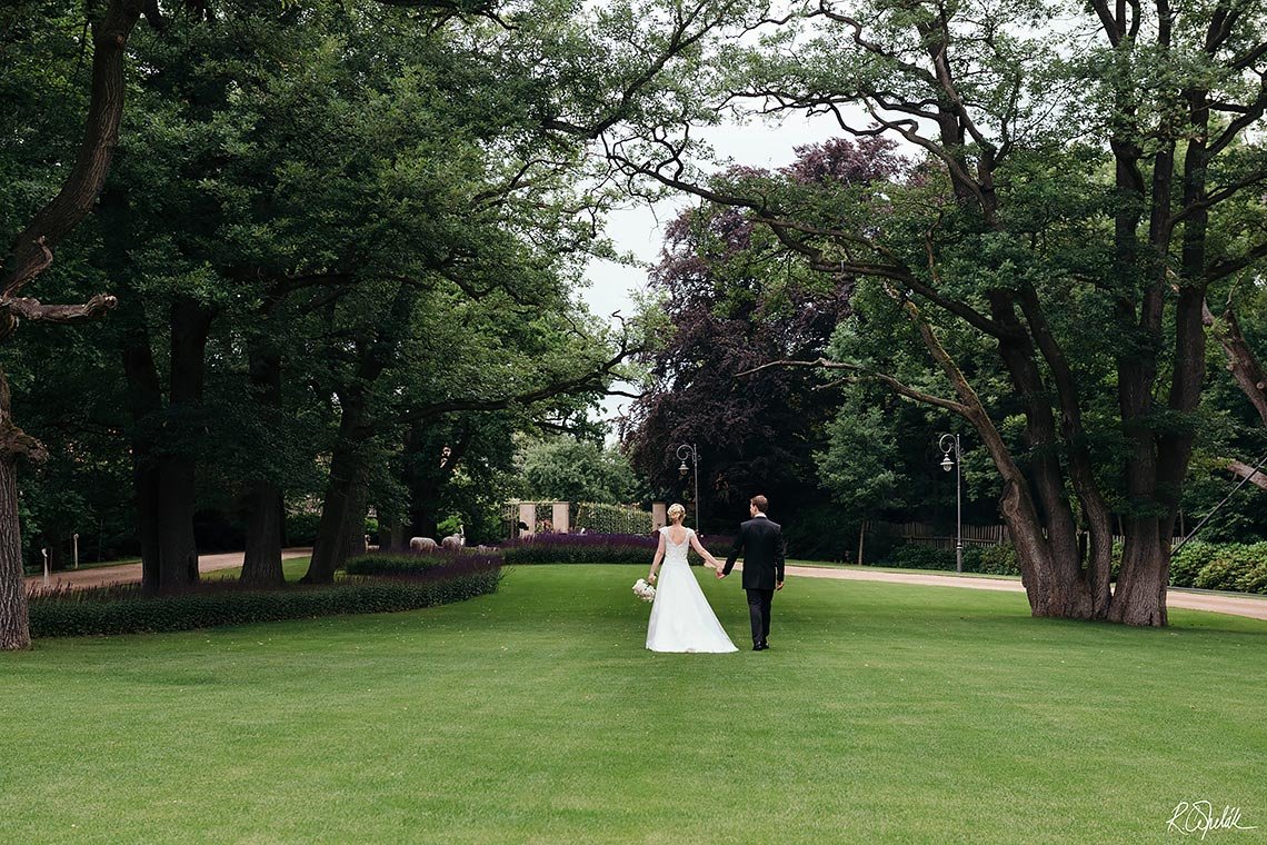 Svatební fotografie areál Chateau Mcely