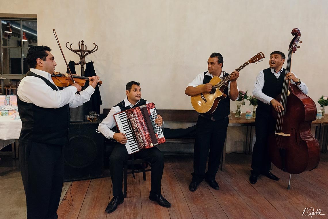 Kapela Čindži Renta na svatbě v restauraci Depo, Český Krumlov