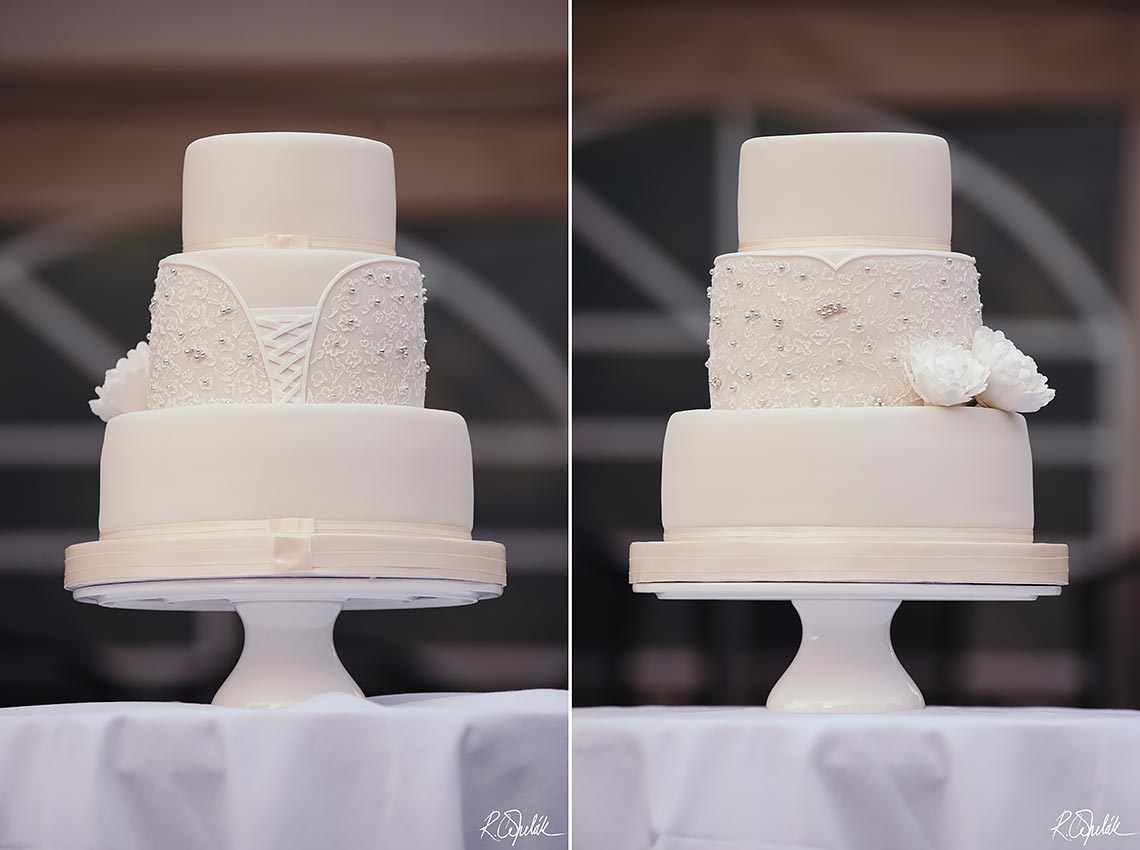 třípatrový bílý svatební dort