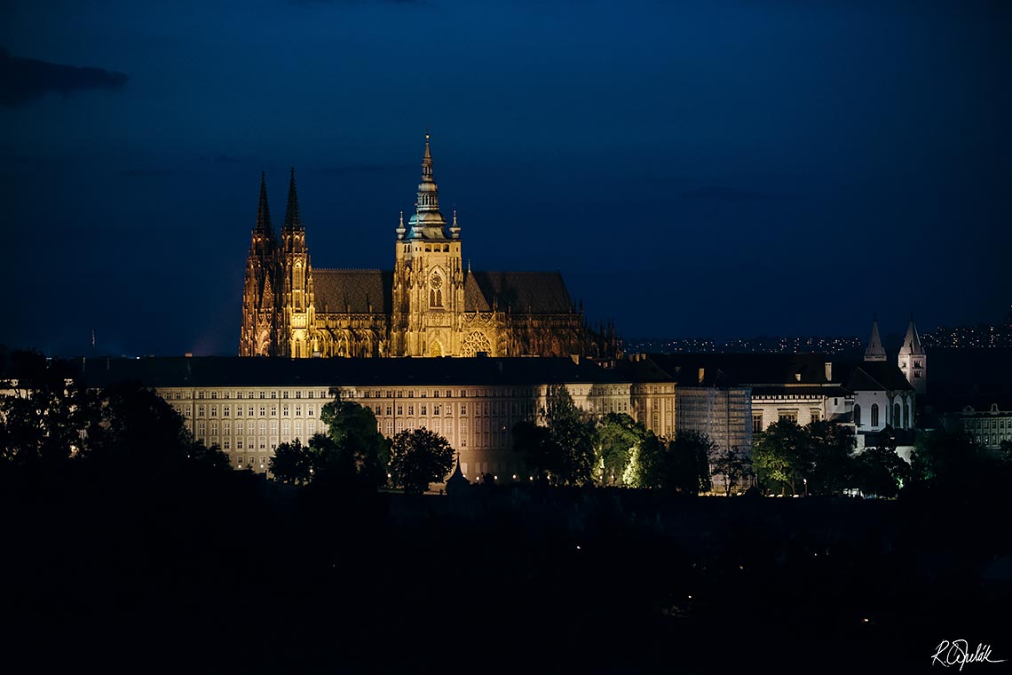 noční Pražský Hrad
