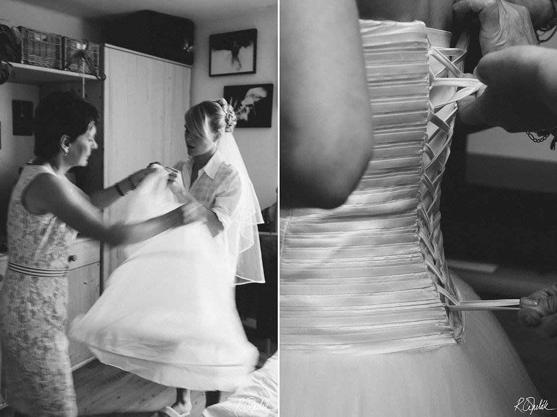 černobílé fotografie přípravy nevěsty