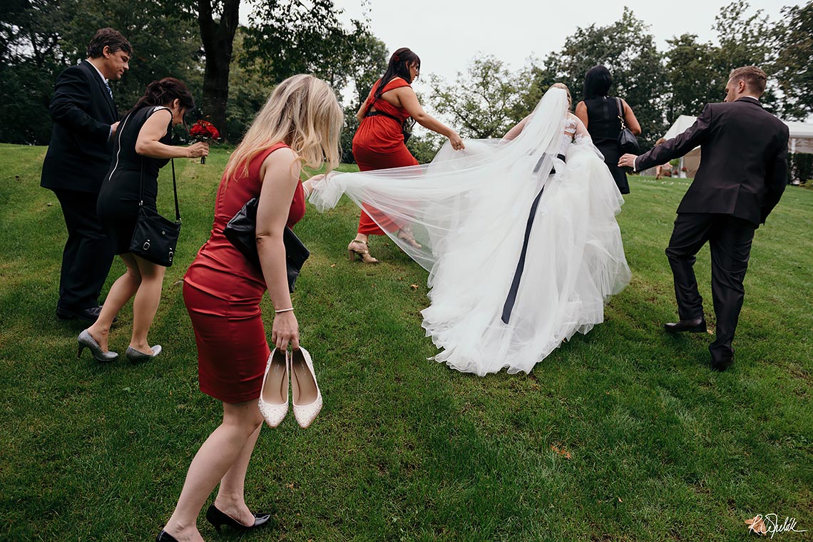 momentka svatební fotografie nevěsty